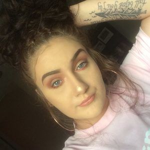 Meet your Posher, Mädchen